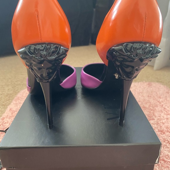 VERSACE Color block Heels - Picture 3 of 5